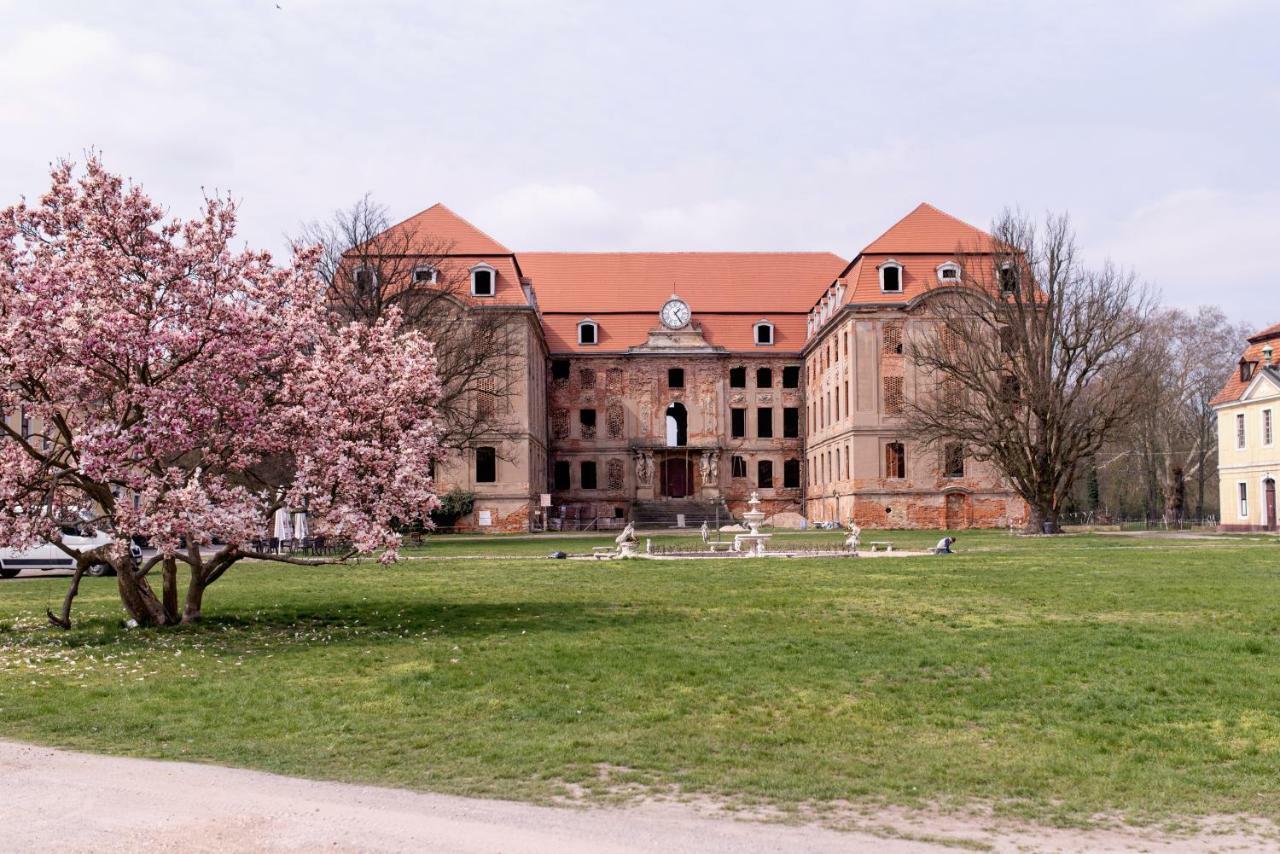 Palac Brody Exterior photo